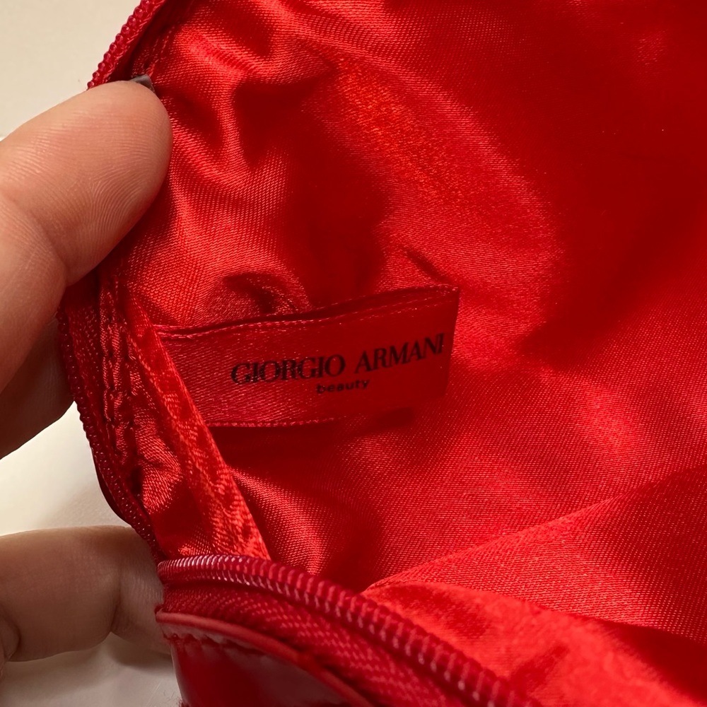 Giorgio Armani Beauty Red Makeup Bag – New - Picture 4 of 6